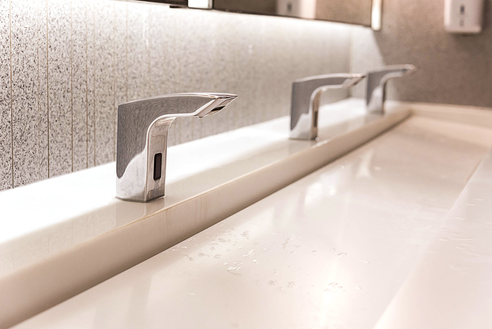 What Are the Benefits of Having Tap Hand Dryers in a Washroom