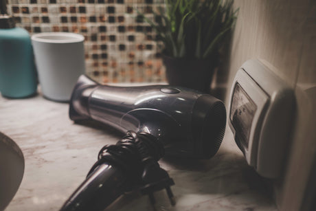 Hair Dryers: Which hair dryers are suitable for wet or dry changing rooms